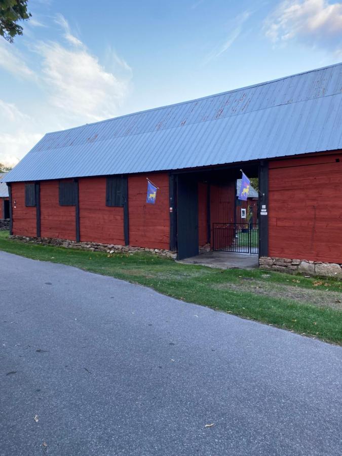 Bo I Egen Stuga Pa Haerlig Oelandsgard Köpingsvik Dış mekan fotoğraf